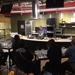 Stadium Viewpoint - Chef Joe teaching his Thai cooking class!