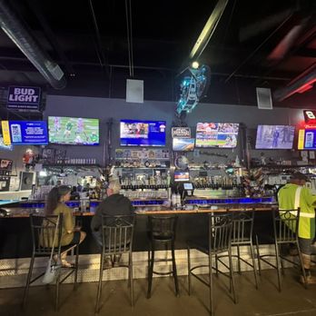 Barefoot Bob's Billiards - Huge bar! - Pool Halls Near Me - Prescott Valley, Arizona