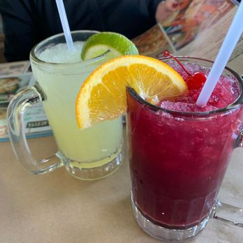 Pinchers - Margarita on the rocks and sangria - Seafood Near Me - Fort Myers, Florida Pinchers - Margarita on the rocks and sangria - Seafood Near Me - Fort Myers, Florida