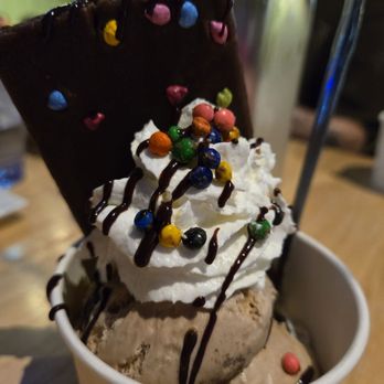 Moo'd Burger Bar - Brownie sundae - Burgers Near Me - Rochester, New York Moo'd Burger Bar - Brownie sundae - Burgers Near Me - Rochester, New York