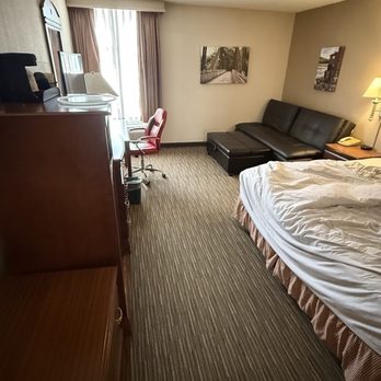 Greenstay Hotel & Suites - Hotels Near Me - Springfield, Missouri