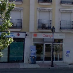 Esencias Centro de Estetica - Fachada del Centro de Estetica Esencias en Humanes de Madrid