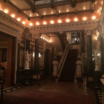 Driehaus Museum - First floor hallway - Museums Near Me - Chicago, Illinois Driehaus Museum - First floor hallway - Museums Near Me - Chicago, Illinois