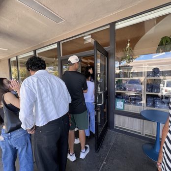 Moonwake Coffee Roasters - Line out the door moved very fast - Coffee Roasteries Near Me - San Jose, California Moonwake Coffee Roasters - Line out the door moved very fast - Coffee Roasteries Near Me - San Jose, California