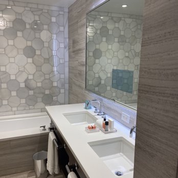 Four Seasons Resort - Bathroom - Resorts Near Me - Orlando, Florida Four Seasons Resort - Bathroom - Resorts Near Me - Orlando, Florida