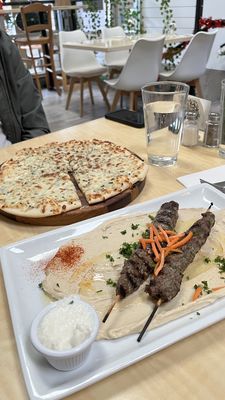 Mamma Khouri's by null