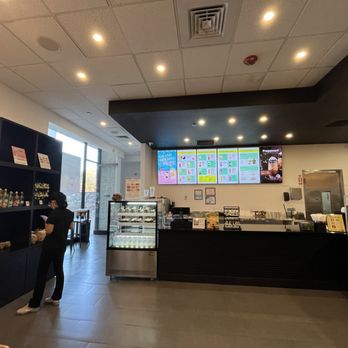 Black Pearl Bubble Tea - Super clean and beautiful space - Bubble Tea Near Me - Trumbull, Connecticut Black Pearl Bubble Tea - Super clean and beautiful space - Bubble Tea Near Me - Trumbull, Connecticut