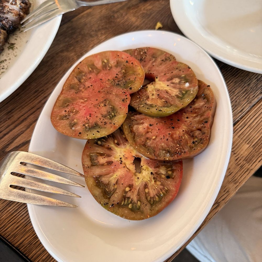 Dunsmoor - Sliced Cherokee Tomatoes - American Near Me - Los Angeles, California Dunsmoor - Sliced Cherokee Tomatoes - American Near Me - Los Angeles, California