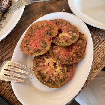 Dunsmoor - Sliced Cherokee Tomatoes - American Near Me - Los Angeles, California