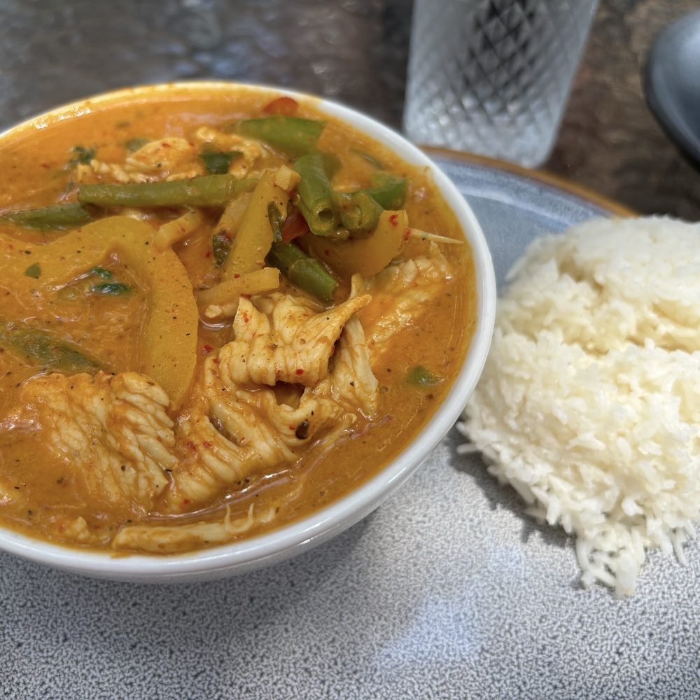 Super Sap's Fine Thai Cuisine - Red curry (sp 5) - Thai Near Me - Cedar Park, Texas