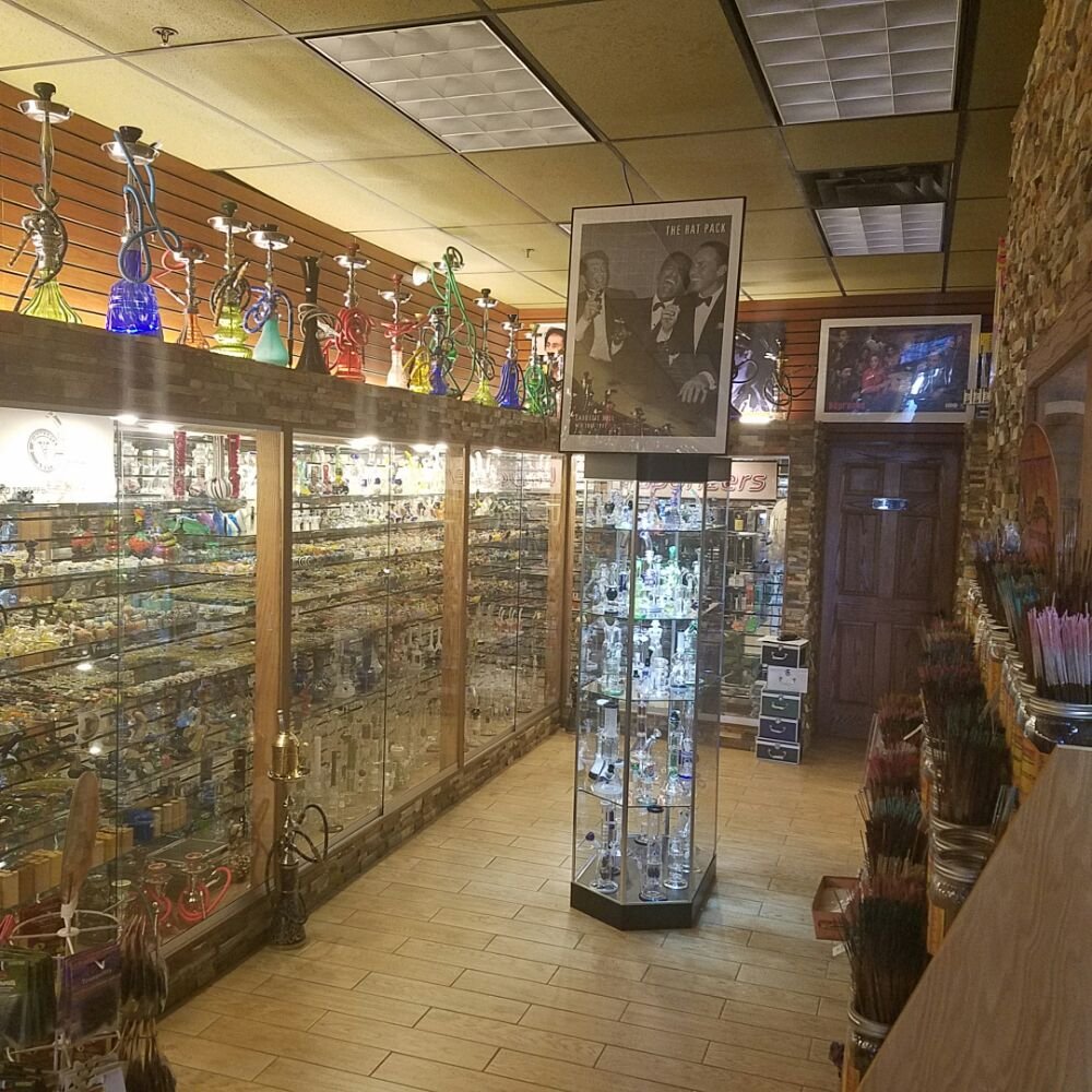 ROCHESTER SMOKE SHOP Updated September 2024 25 Photos 3456 55th