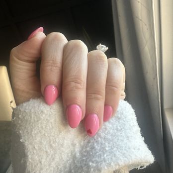 Gloss & Feathers - Nail Salons Near Me - Phoenix, Arizona Gloss & Feathers - Nail Salons Near Me - Phoenix, Arizona