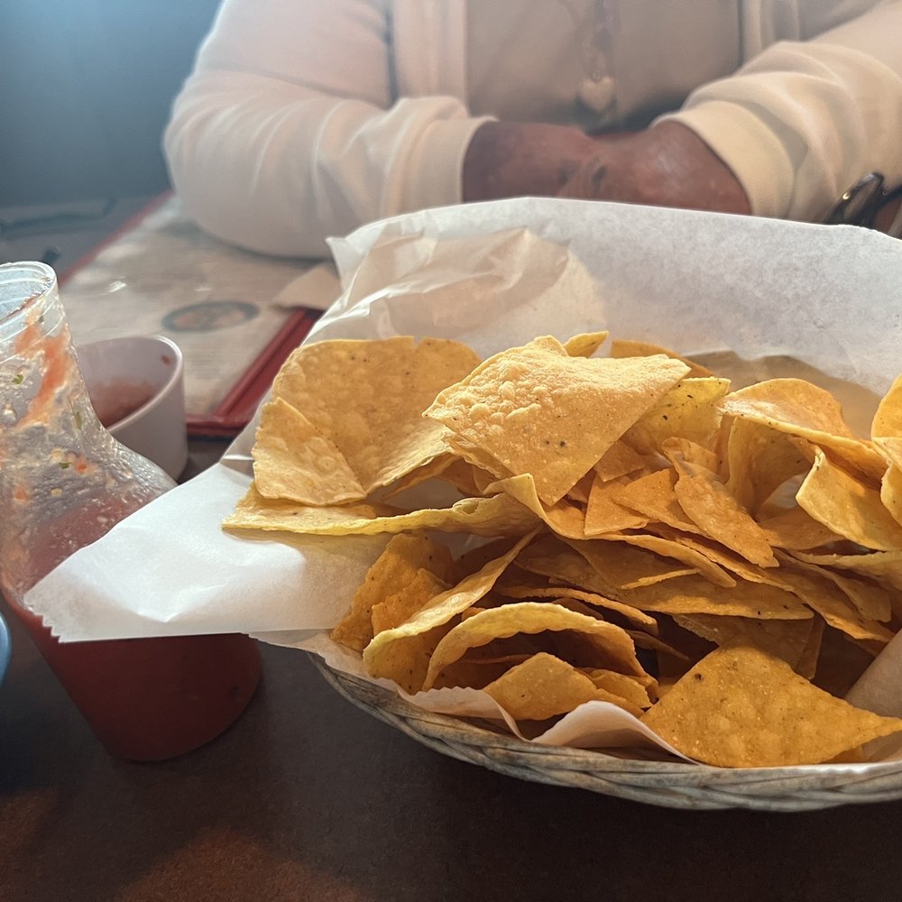 Las Palmeras Mexican Restaurant - Chips and salsa - Mexican Near Me - Sunset Beach, North Carolina