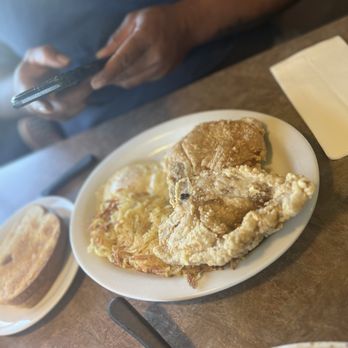 Niecie's Restaurant - Pork chop breakfast plate - Soul Food Near Me - Kansas City, Missouri