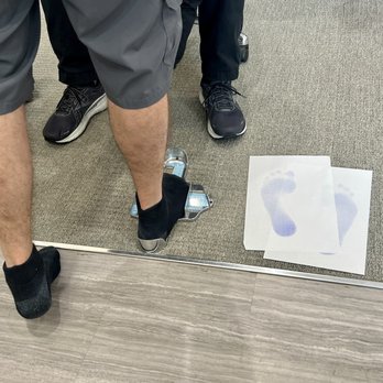 The Good Feet Store - Measuring foot for proper size - Orthotics Near Me - Lexington, Kentucky