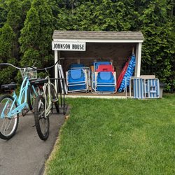 Johnson House - Free beach passes and chairs