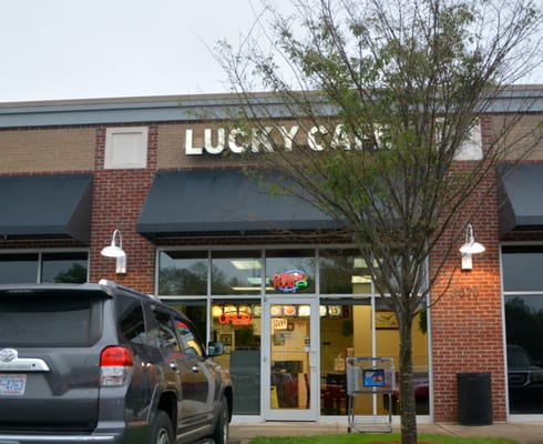 Lucky Cafe by null