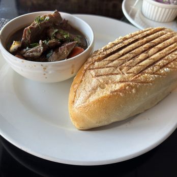Toby’s Restaurant - Lomo al jugo - Peruvian Near Me - Vernon, Connecticut Toby’s Restaurant - Lomo al jugo - Peruvian Near Me - Vernon, Connecticut