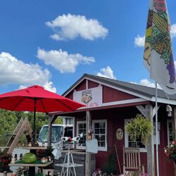Rooster’s Markets