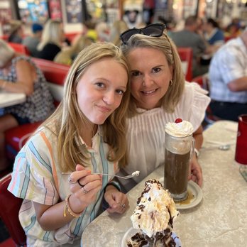 Mel's Hard Luck Diner - Sweets!!! - Diners Near Me - Branson, Missouri Mel's Hard Luck Diner - Sweets!!! - Diners Near Me - Branson, Missouri