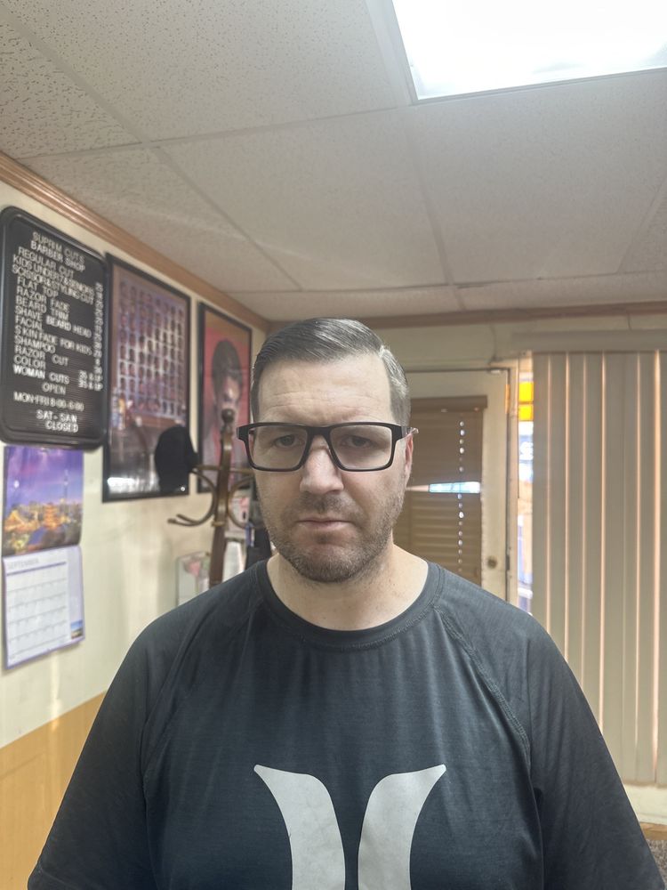 Supreme Barber Shop Logo