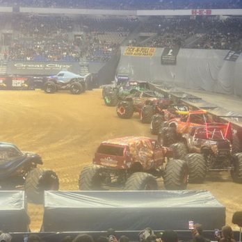 Alamodome - Stadiums & Arenas Near Me - San Antonio, Texas
