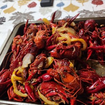 Chuck Wagon Crawfish - Cajun/Creole Near Me - Shreveport, Louisiana
