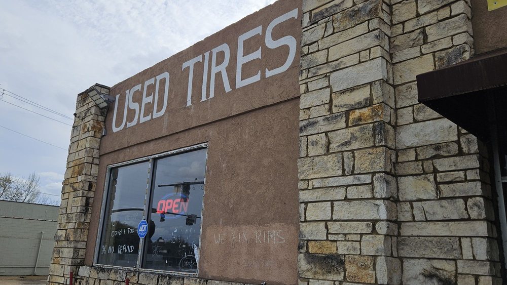 DOS HERMANOS TIRE SHOP Updated October 2024 2032 Greensboro Ave