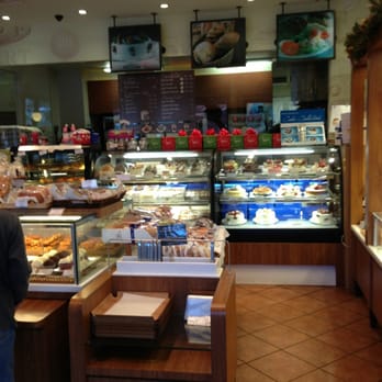 Paris Baguette - Smaller location. - Bakeries Near Me - Glendale, California