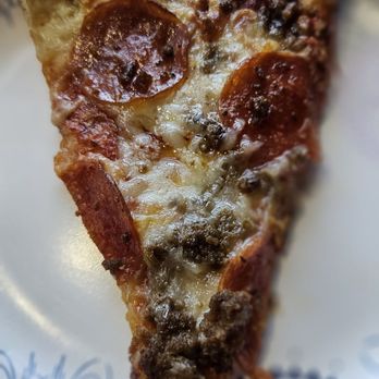 Pizzeria Delight - Pizza Near Me - Worcester, Massachusetts
