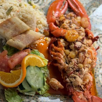 Mariscos El Malecon - Langosta rellena - Sushi Bars Near Me - McLean, Virginia