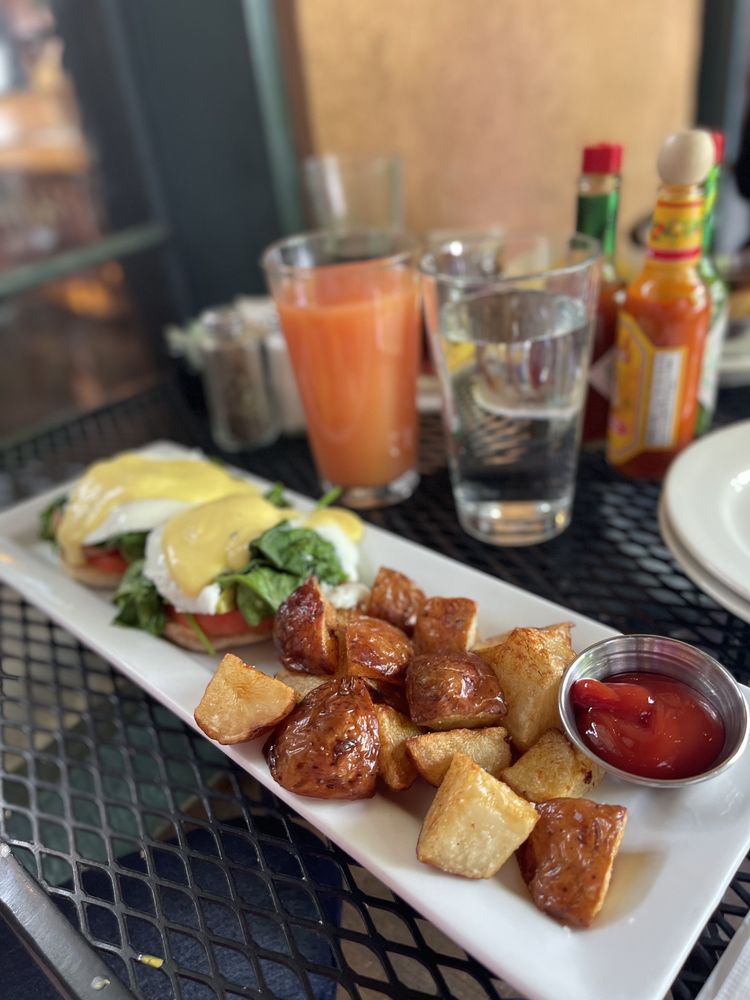 Social spots from Oasis Cafe