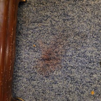 Town Chalet Motel - Blood stain on carpet and it wasn't cleaned before giving room out - Hotels Near Me - Longview, Washington Town Chalet Motel - Blood stain on carpet and it wasn't cleaned before giving room out - Hotels Near Me - Longview, Washington