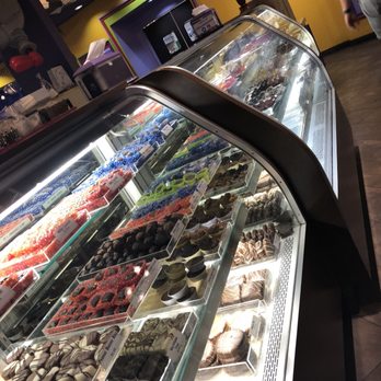 Winfield's Chocolate Bar - Desserts Near Me - Houston, Texas