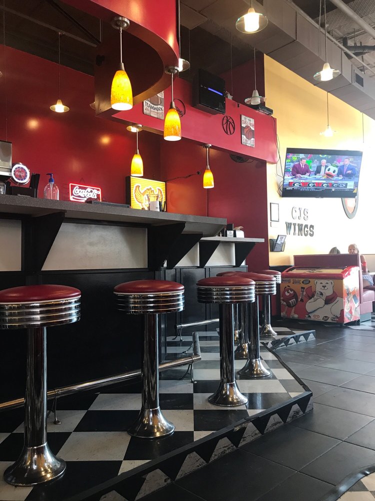 CJ’S WINGS & THINGS Updated September 2024 12 Reviews 1204 1st