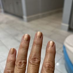 Lush Nail Salon - Fingernails painted in #179