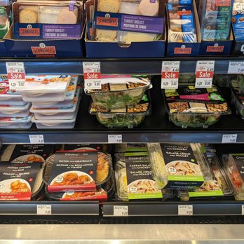 Shoppers Drug Mart - Heat-and-eat and grab-and-eat foods - Drugstores Near Me - Toronto, Ontario