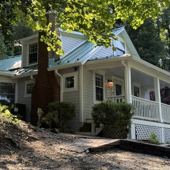 Hillside Hideaway - Vacation Rentals Near Me - Harpers Ferry, West Virginia Hillside Hideaway - Vacation Rentals Near Me - Harpers Ferry, West Virginia