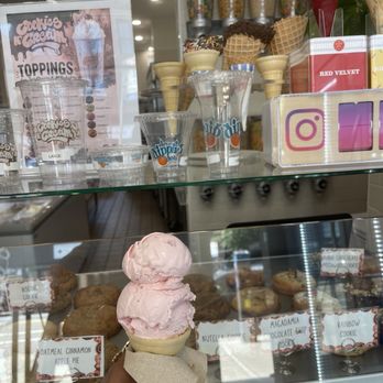 Cookies N Cream - Strawberry sugar cone - Ice Cream & Frozen Yogurt Near Me - Brooklyn, New York Cookies N Cream - Strawberry sugar cone - Ice Cream & Frozen Yogurt Near Me - Brooklyn, New York