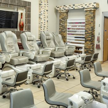 La Luxe Nails - Nail Salons Near Me - Albuquerque, New Mexico