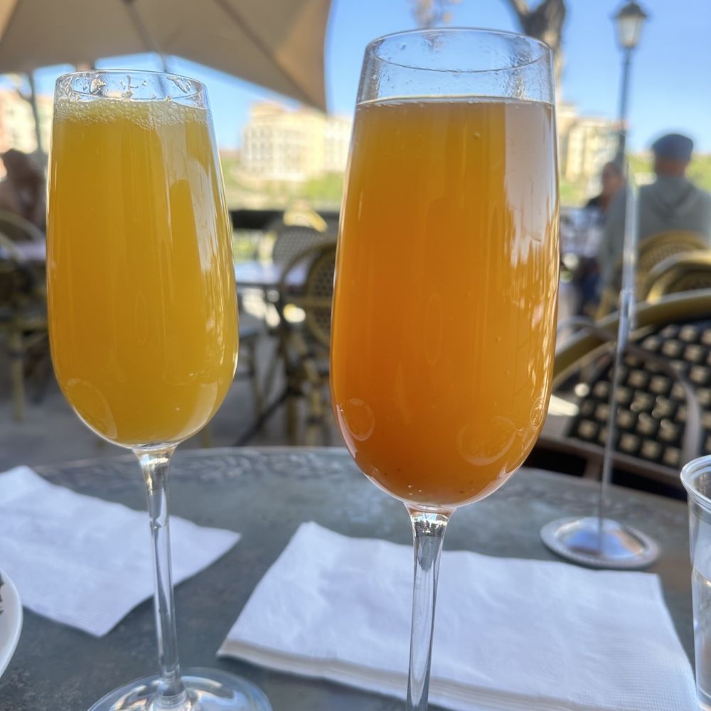 Da Remo - two glasses of orange juice on a table - Coffee & Tea Near Me - Henderson, Nevada Da Remo - two glasses of orange juice on a table - Coffee & Tea Near Me - Henderson, Nevada
