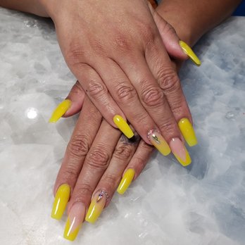 Bella's Nail Salon - Acrylic powder dip - Nail Salons Near Me - Morrisville, North Carolina Bella's Nail Salon - Acrylic powder dip - Nail Salons Near Me - Morrisville, North Carolina