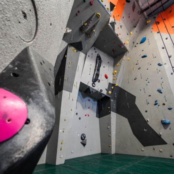 Horizon Roc - Climbing Near Me - Montreal, Quebec Horizon Roc - Climbing Near Me - Montreal, Quebec