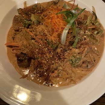 Shine - Beef and scallop red curry - New American Near Me - Hendersonville, North Carolina Shine - Beef and scallop red curry - New American Near Me - Hendersonville, North Carolina