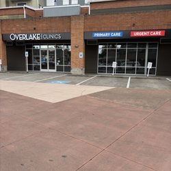Overlake Clinics Lake Hills Urgent Care - Parking Lot View