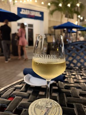 Parkshore Grill by null
