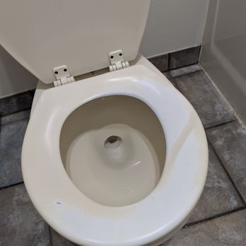 Wild Rivers Motor Lodge - They could use a new toilet seat - Hotels Near Me - Brookings, Oregon Wild Rivers Motor Lodge - They could use a new toilet seat - Hotels Near Me - Brookings, Oregon