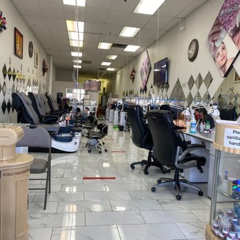 Linda's Nails - Shop Photo - Nail Salons Near Me - Santa Fe, New Mexico