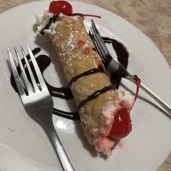 Franco's Italian Restaurant - Chocolate chip cannoli - Italian Near Me - Norfolk, Virginia