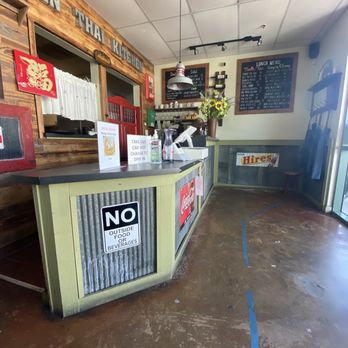 Tin Thai Kitchen - Thai Near Me - Livermore, California